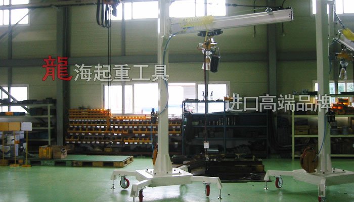 500kg氣動(dòng)葫蘆配懸臂吊案例圖 500kg氣動(dòng)葫蘆配懸臂吊案例圖